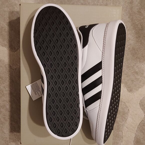 *New* Adidas Women's Breaknet Sleek Shoes - Picture 3 of 9